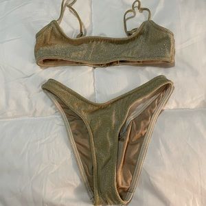Triangl gold bikini